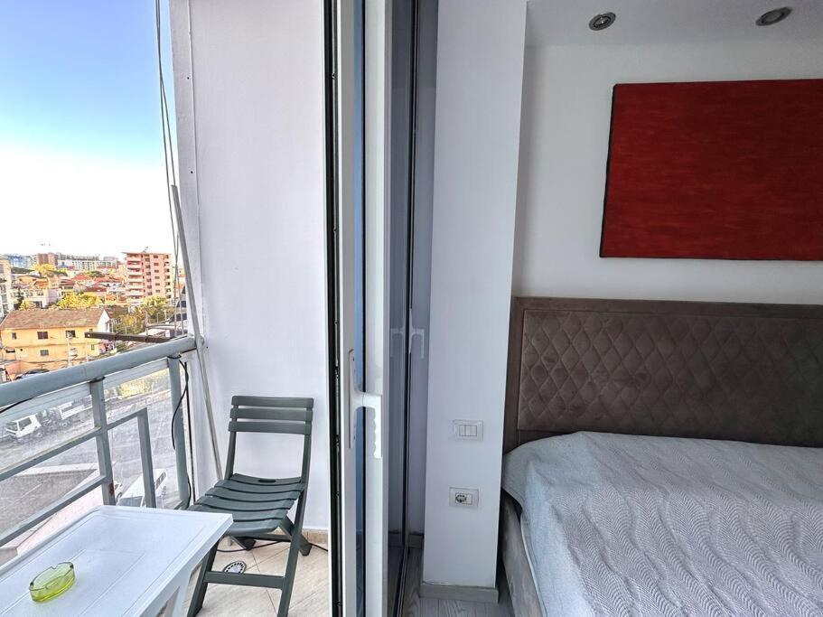 Family Living Tirana Apartment Ngoại thất bức ảnh